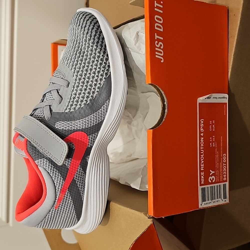 Nike Revolution 4 PSV Girls